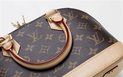 louis vuitton wallet got wet|louis vuitton vachetta leather.